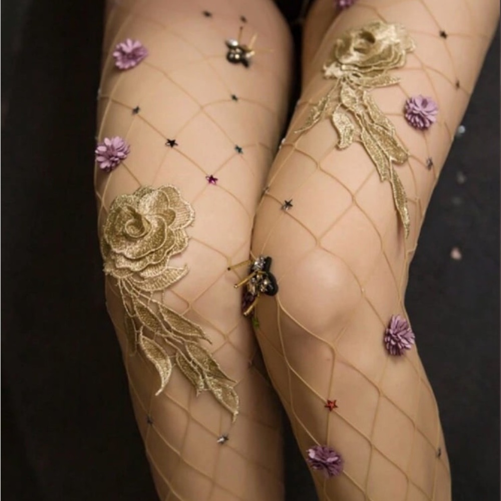 Elegant Floral Embellished Tights